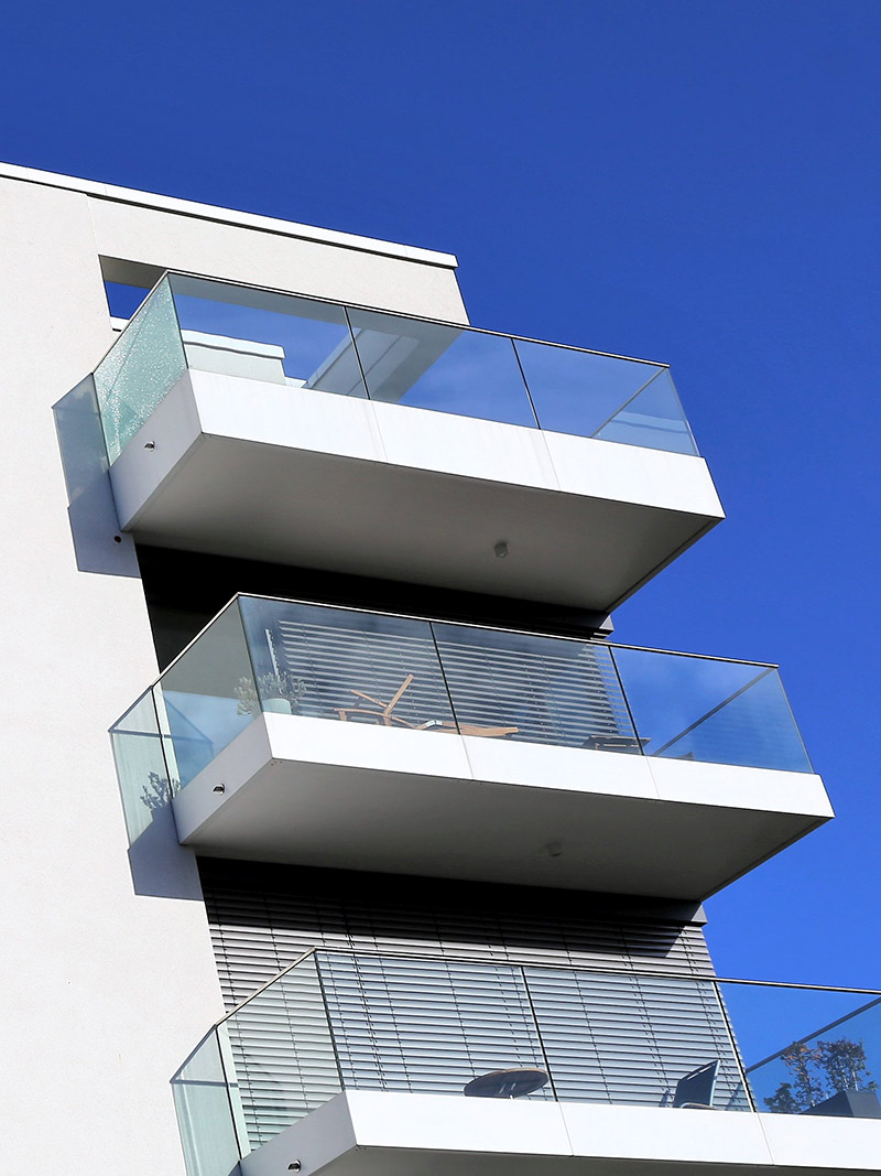 garde-corps verre balcon transparent